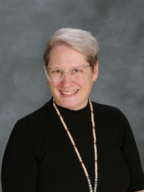 Photo of Carrie Dickinson 