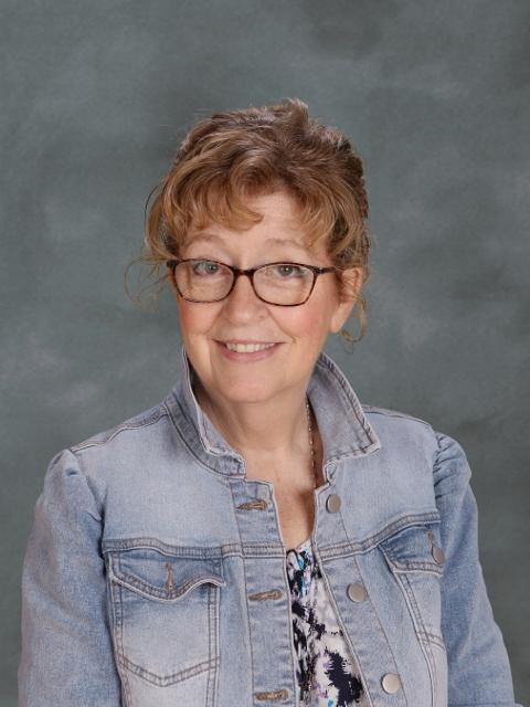 Photo of Kelly Fisher 