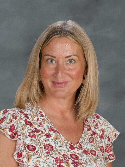 Photo of Mary Leonard 