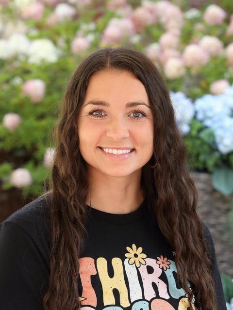 Photo of Alyssa Lines 
