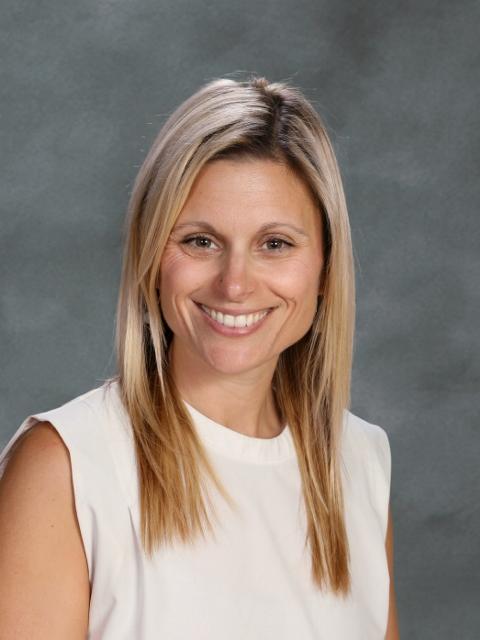 Photo of Stacey Mead 