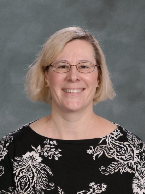 Photo of Nicole Walsh 