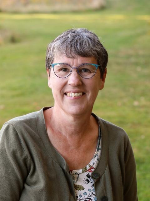 Photo of Liz Jordan-shook 