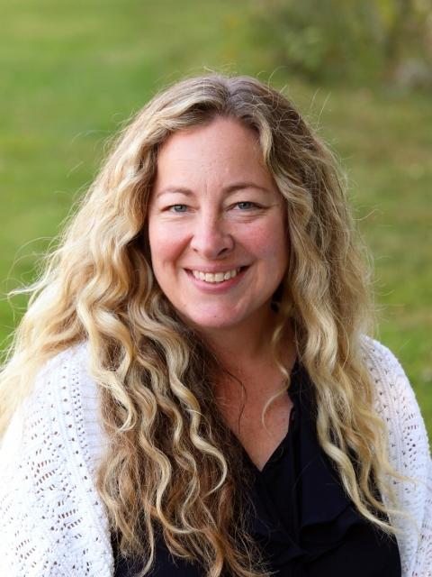 Photo of Sarah Macdougall 