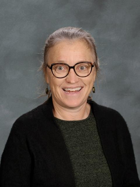 Photo of Reina Warren 