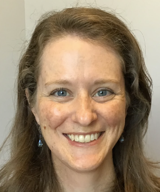 Photo of Lauren Traub 