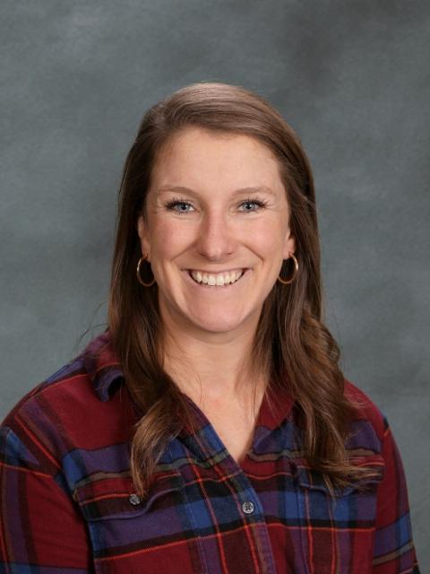 Photo of Leah Peterson 